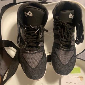 ALMOST NEW Titan Infiniti Cheer shoes